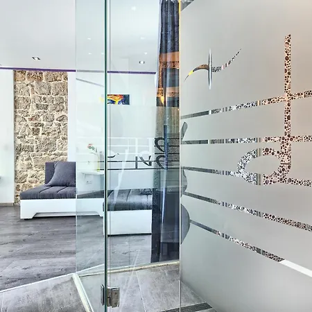 Luxury Ana 4 In The Heart Of